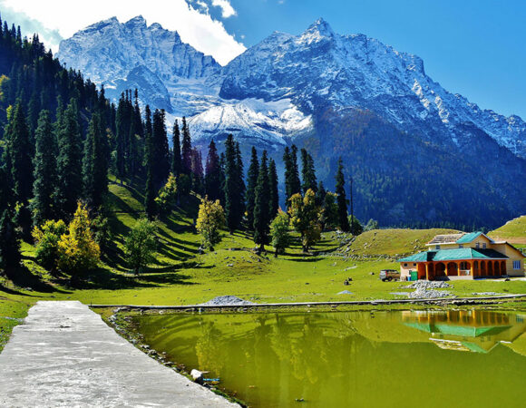 Kashmir Tour & Travel Guide